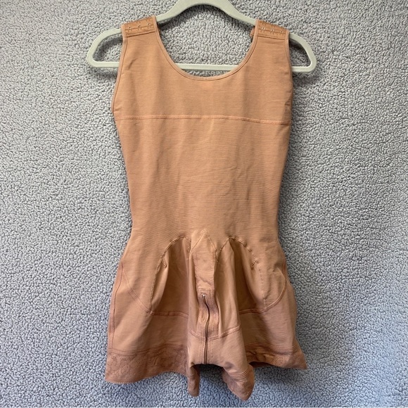 NEW Sonryse Mocha Shapewear Post Surgery Faja Zippered Crotch Open Bust 211BF - Picture 8 of 15